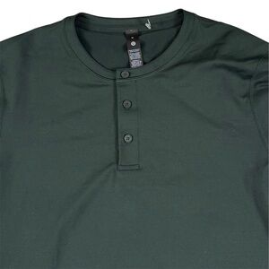 SOLD***Lululemon Henley 5 Year Basic Long Sleeve Button Casual Green Men’s